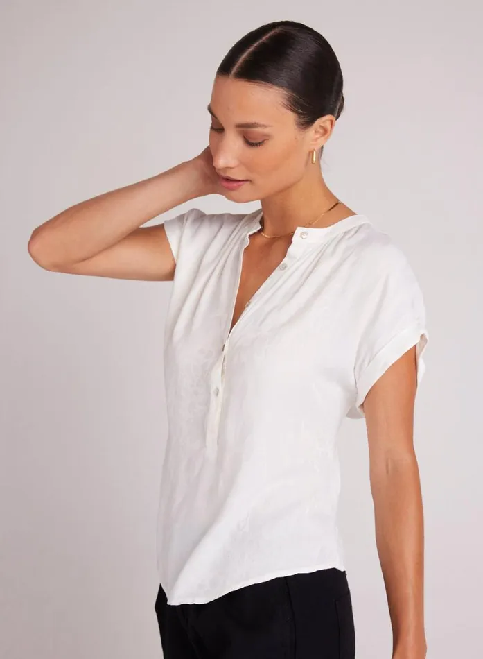Bella Dahl Cap Sleeve Henley 8211 Off White Women Short Sleeve Bella Dahl Cap Sleeve Henley 8211 Off White Women Short Sleeve