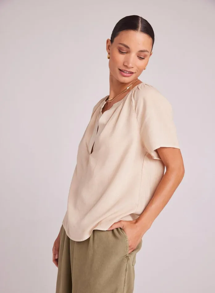 Bella Dahl Flowy Short Sleeve Pullover 8211 Summer Khaki Women Short Sleeve Bella Dahl Flowy Short Sleeve Pullover 8211 Summer Khaki Women Short Sleeve