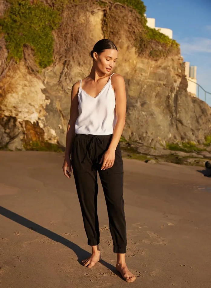 Bella Dahl Pocket Jogger 8211 Vintage Black Women Pants
