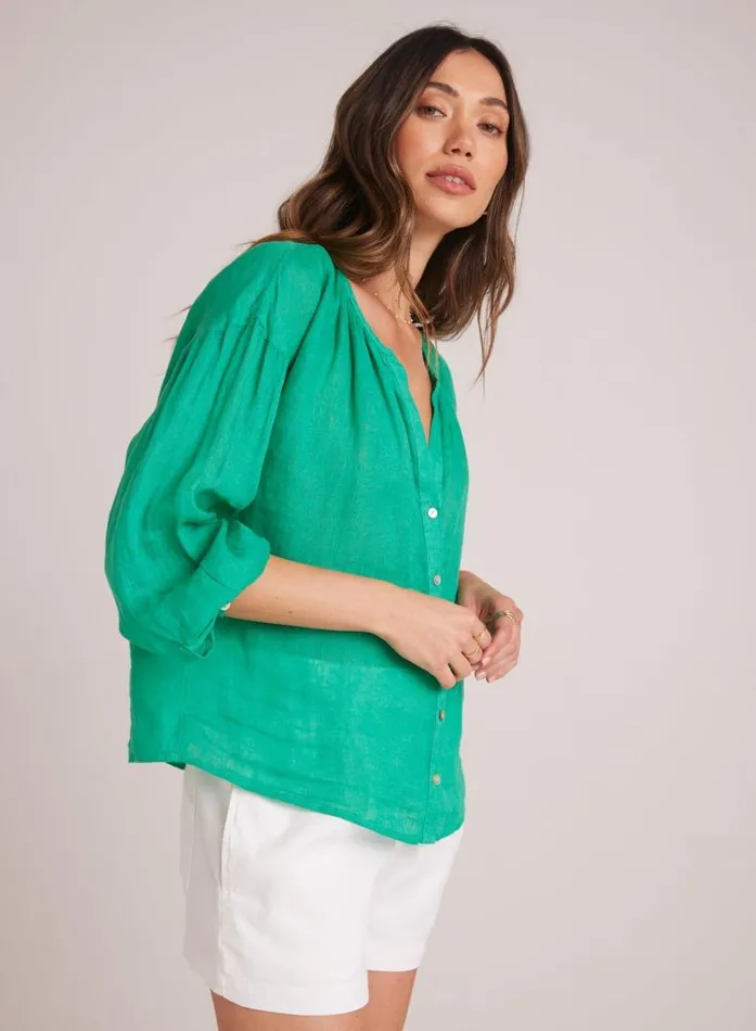 Bella Dahl Shirred Neck Blouse 8211 Tropical Green Women Long Sleeve Bella Dahl Shirred Neck Blouse 8211 Tropical Green Women Long Sleeve