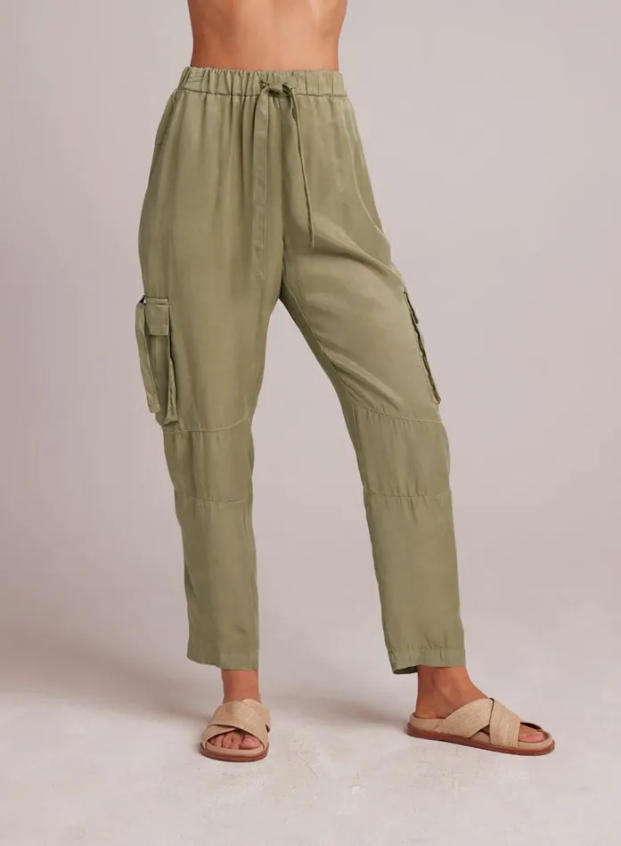 Bella Dahl Zephyr Tie Pocket Utility Pant 8211 Khaki Army Women Pants Bella Dahl Zephyr Tie Pocket Utility Pant 8211 Khaki Army Women Pants