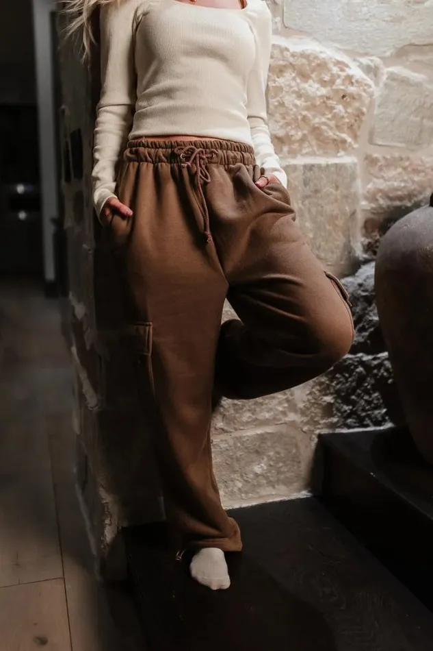 Bohme Loungewear Joanna Cargo Sweatpants In Mocha Mocha 8211 Women