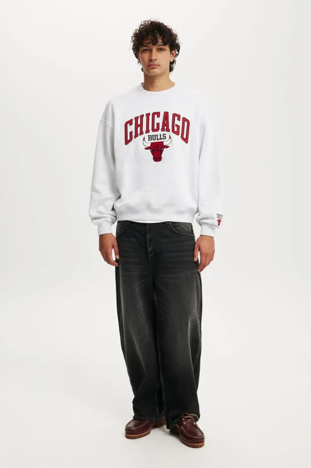 Cotton On Sweats and Hoodies Box Fit Nba Crew Sweater Lcn Nba Athletic Marle Bulls 8211 Applique 8211 Men Cotton On Sweats and Hoodies Box Fit Nba Crew Sweater Lcn Nba Athletic Marle Bulls 8211 Applique 8211 Men