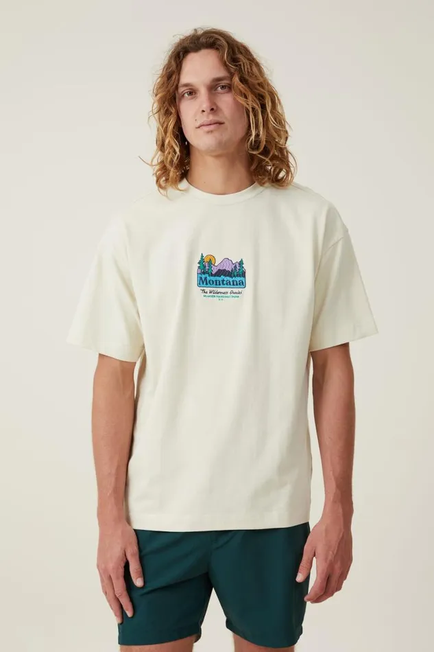 Cotton On Tees and Tanks Box Fit Graphic TShirt Ecruwilderness Awaits 8211 Men