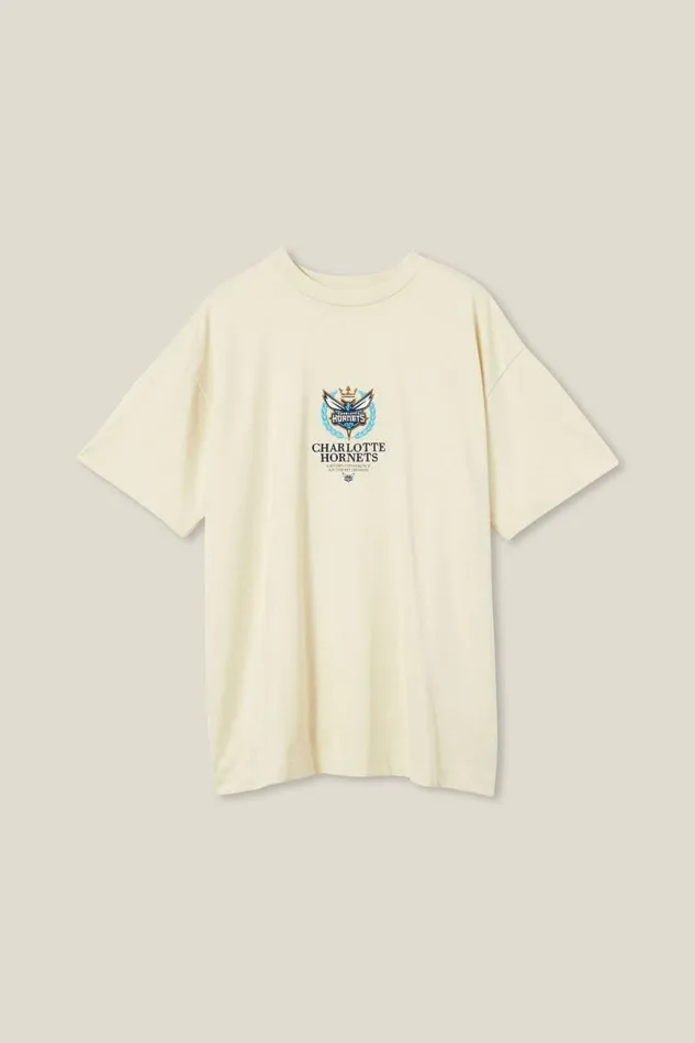 Cotton On Tees and Tanks Box Fit Nba TShirt Lcn Nba Ecrucharlotte Hornets Crest 8211 Men Cotton On Tees and Tanks Box Fit Nba TShirt Lcn Nba Ecrucharlotte Hornets Crest 8211 Men