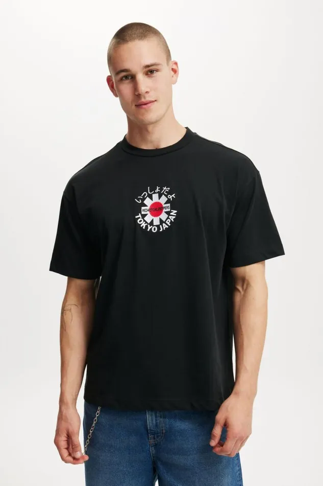 Cotton On Tees and Tanks Box Fit Premium Music TShirt Lcn Mt Black Rhcp Tokyo 8211 Men