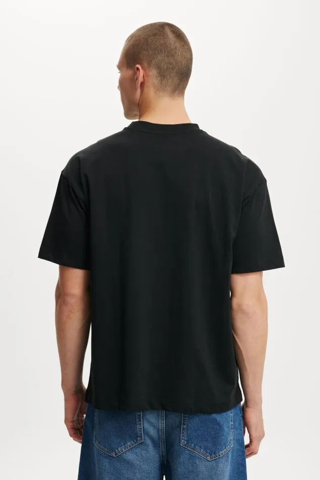 Cotton On Tees and Tanks Box Fit Premium Music TShirt Lcn Mt Black Rhcp Tokyo 8211 Men Cotton On Tees and Tanks Box Fit Premium Music TShirt Lcn Mt Black Rhcp Tokyo 8211 Men