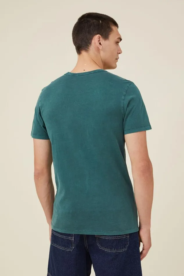 Cotton On Tees and Tanks Organic Regular Fit Crew TShirt Pineneedle Green 8211 Men Cotton On Tees and Tanks Organic Regular Fit Crew TShirt Pineneedle Green 8211 Men