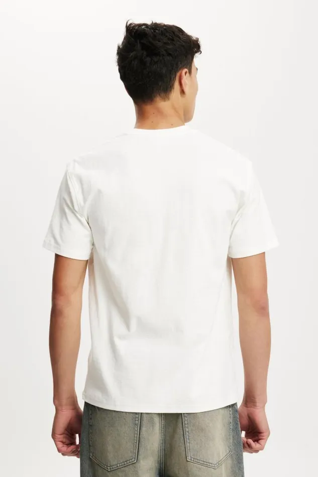 Cotton On Tees and Tanks Premium Loose Fit Music TShirt Lcn Mt Vintage Whiteramones 8211 Crest 8211 Men Cotton On Tees and Tanks Premium Loose Fit Music TShirt Lcn Mt Vintage Whiteramones 8211 Crest 8211 Men