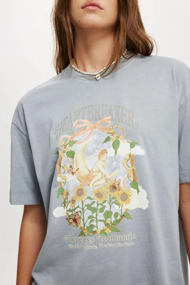 Cotton On Tops The Boxy Graphic Tee Heartbreaker Grey Star 8211 Women Cotton On Tops The Boxy Graphic Tee Heartbreaker Grey Star 8211 Women
