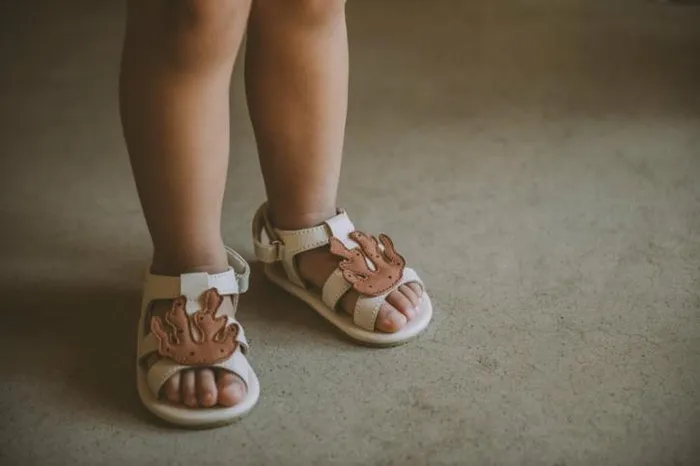 Donsje Amsterdam Shoes Baby Ushy Walnut Nubuck