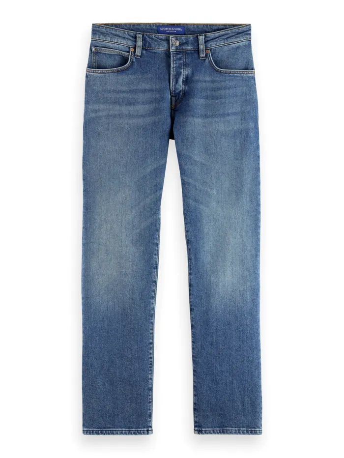 Essential THE ZEE STRAIGHT FIT JEANS BLUE MOVES Blue Moves Men Scotch and Soda Jeans Essential THE ZEE STRAIGHT FIT JEANS BLUE MOVES Blue Moves Men Scotch and Soda Jeans