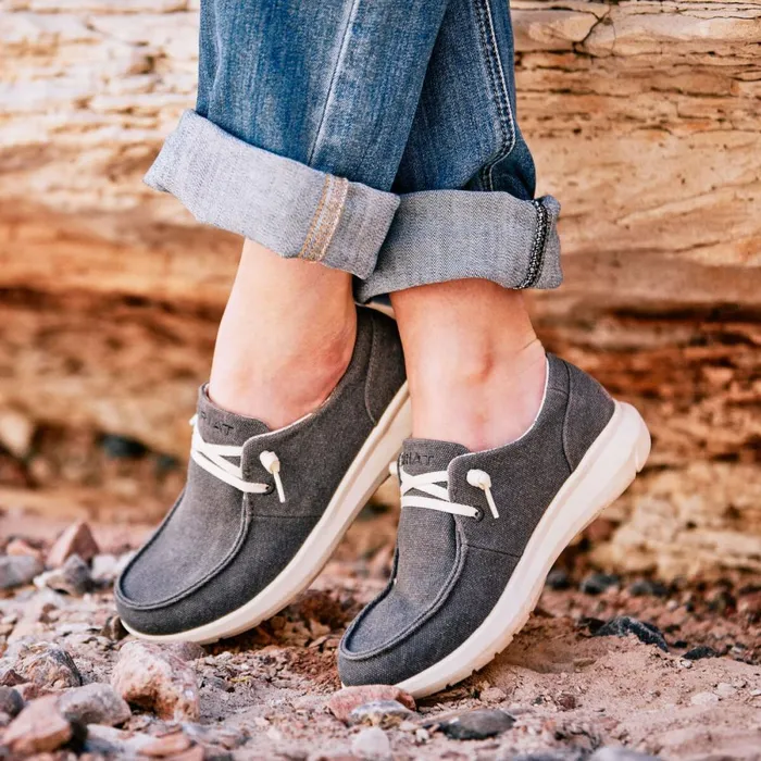 Hilo Washed Black Women Ariat Shoes and Sneakers Hilo Washed Black Women Ariat Shoes and Sneakers