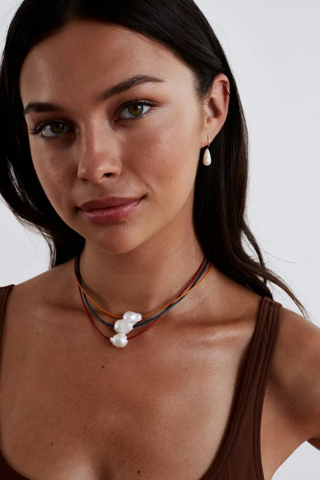 Isla Pearl Necklace Red Women Chan Luu Necklaces
