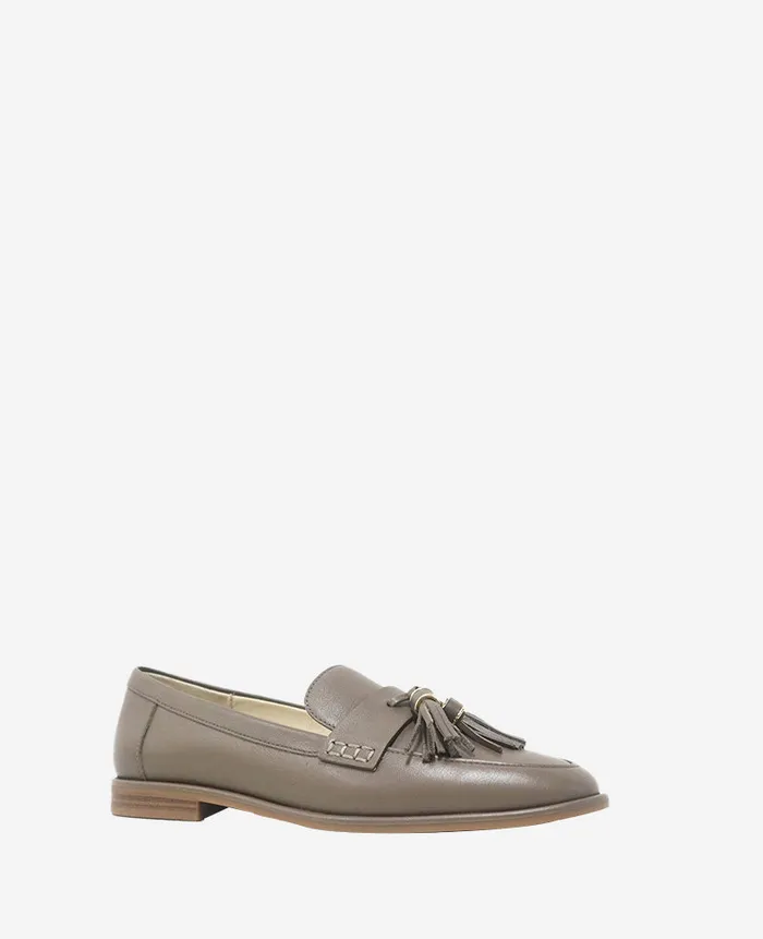 Kenneth Cole Flats and Loafers Women Lyra Leather Loafer Shitake Leather Kenneth Cole Flats and Loafers Women Lyra Leather Loafer Shitake Leather