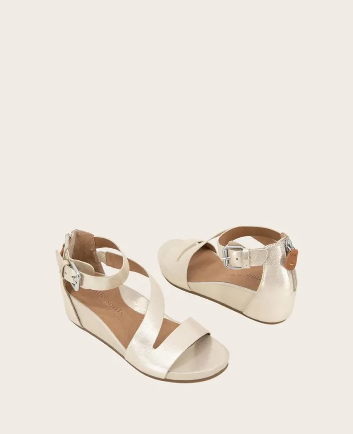 Kenneth Cole Sandals and Wedges Women GENTLE SOULS Gwen Leather Wedge Sandal Ice Kenneth Cole Sandals and Wedges Women GENTLE SOULS Gwen Leather Wedge Sandal Ice