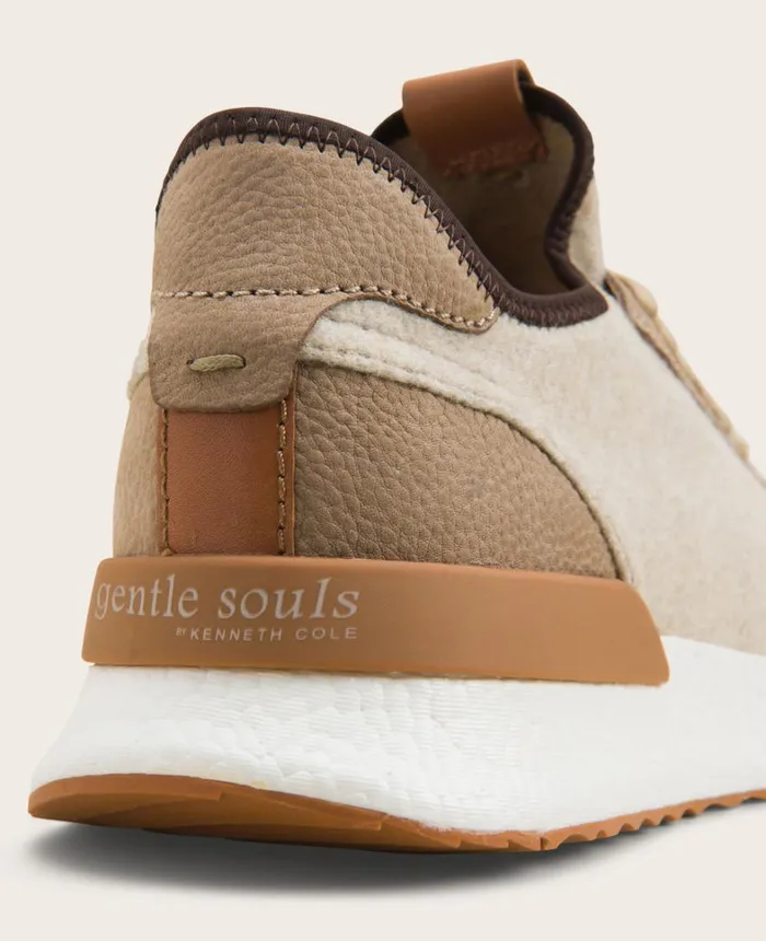 Kenneth Cole Sneakers Men GENTLE SOULS Laurence Stretch Lightweight Jogger Taupe Kenneth Cole Sneakers Men GENTLE SOULS Laurence Stretch Lightweight Jogger Taupe