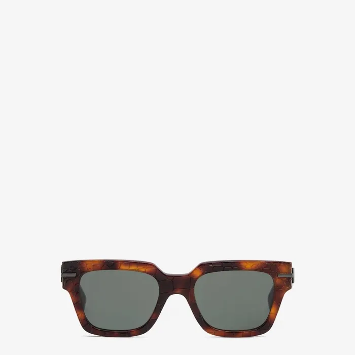 Man Dark Havana Acetate Sunglasses With Crocodile Effect Print Brown Fendi Sunglasses