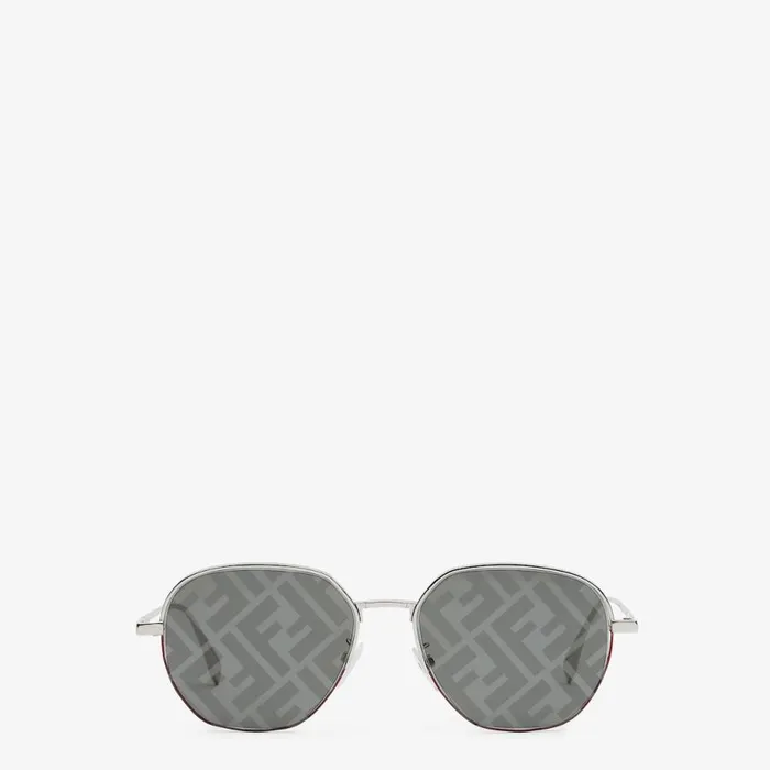 Man PalladiumColoured Sunglasses Fendi Sunglasses