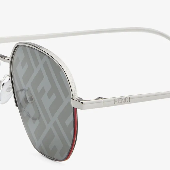 Man PalladiumColoured Sunglasses Fendi Sunglasses