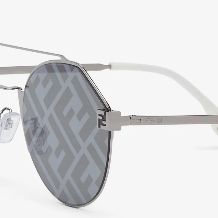 Man Ruthenium Sunglasses Grey Fendi Sunglasses