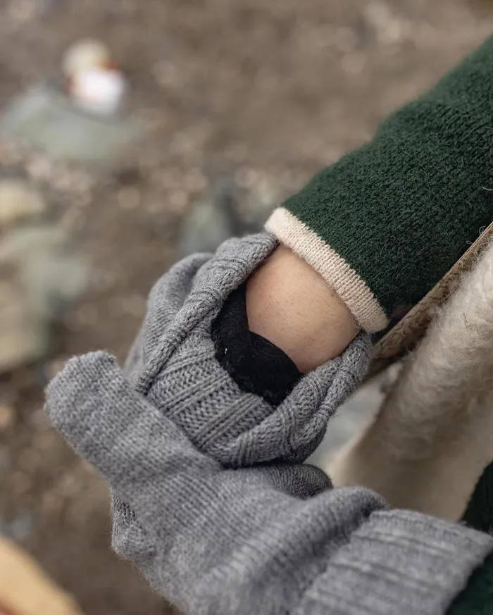 MenWomen Gloves Passenger Gale Recycled Acrylic Knitted Gloves Flecked Grey Marl Flecked Grey Marl