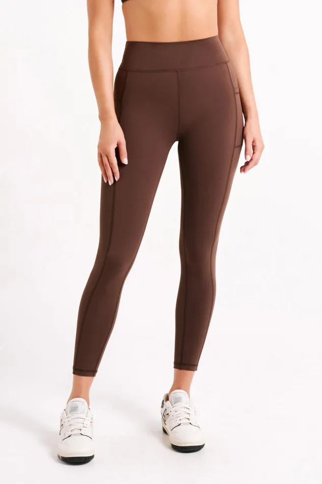 Meshki Activewear Briar V Back Leggings With Pockets 8211 Dark Chocolate Darkchocolate 8211 Women