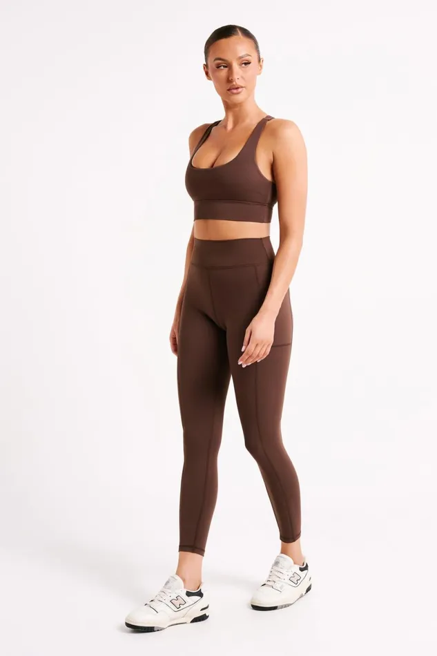 Meshki Activewear Briar V Back Leggings With Pockets 8211 Dark Chocolate Darkchocolate 8211 Women