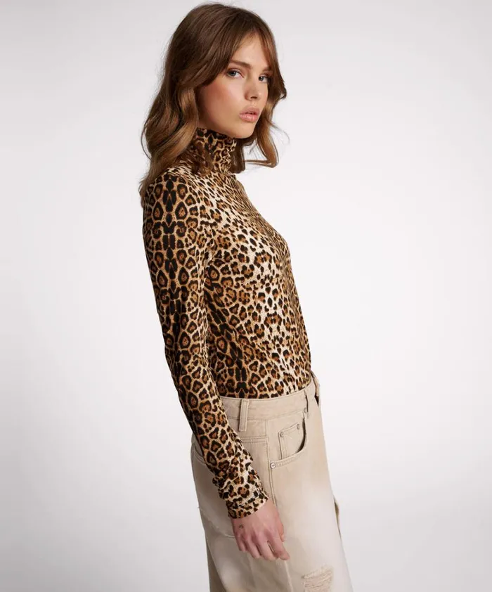 One Teaspoon Tops LEOPARD JERSEY TURTLE NECK LONG SLEEVE TOP 8211 Women One Teaspoon Tops LEOPARD JERSEY TURTLE NECK LONG SLEEVE TOP 8211 Women