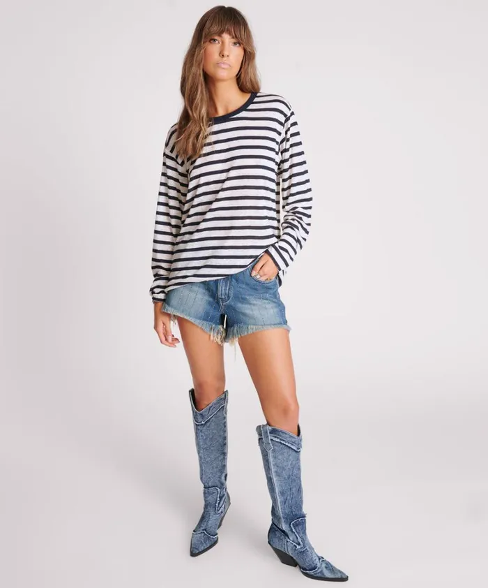 One Teaspoon Tops LINEN YARN DYE STRIPE LONGSLEEVE BOYFRIEND TEE 8211 Women One Teaspoon Tops LINEN YARN DYE STRIPE LONGSLEEVE BOYFRIEND TEE 8211 Women