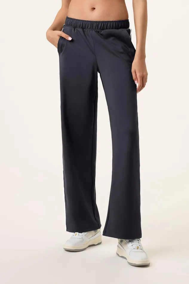 Pants and Shorts Women Fila Break Point Impact Pant 978 Blackgardenia Pants and Shorts Women Fila Break Point Impact Pant 978 Blackgardenia