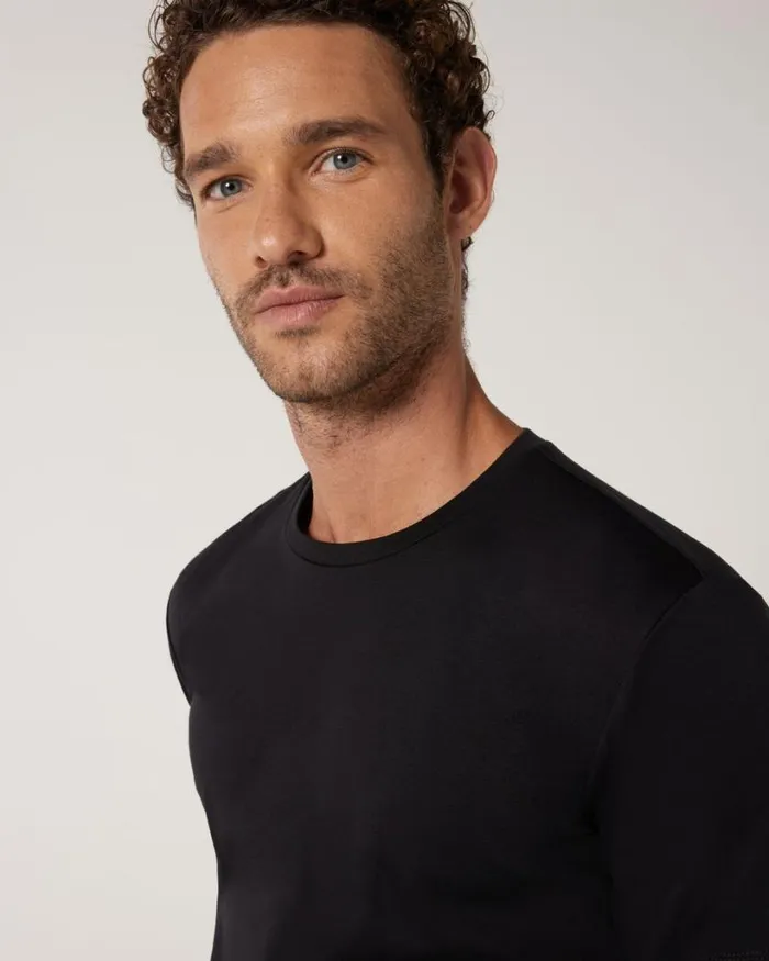 Politix TShirts Men Slim Travel Tee Black