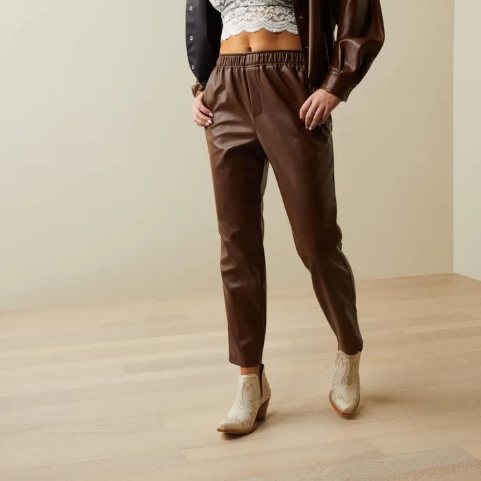 Small Town Jogger Pant Fondue Fudge Women Ariat Pants and Shorts