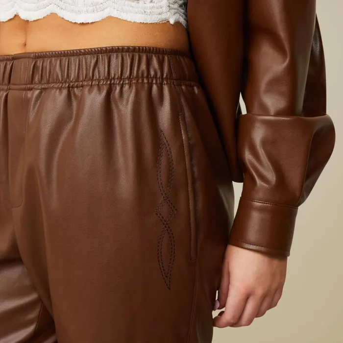 Small Town Jogger Pant Fondue Fudge Women Ariat Pants and Shorts Small Town Jogger Pant Fondue Fudge Women Ariat Pants and Shorts