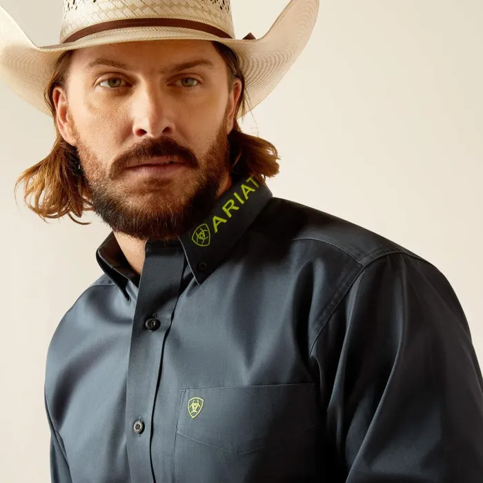 Team Logo Twill Fitted Shirt Dark Grey Men Ariat Button Down Shirts Team Logo Twill Fitted Shirt Dark Grey Men Ariat Button Down Shirts