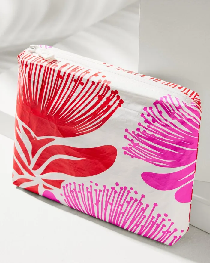 Tommy Bahama Aloha Collection Bi 039Ohi039a Lehua Small Pouch Crimson WomenBeach and Home Luggage and Travel Tommy Bahama Aloha Collection Bi 039Ohi039a Lehua Small Pouch Crimson WomenBeach and Home Luggage and Travel