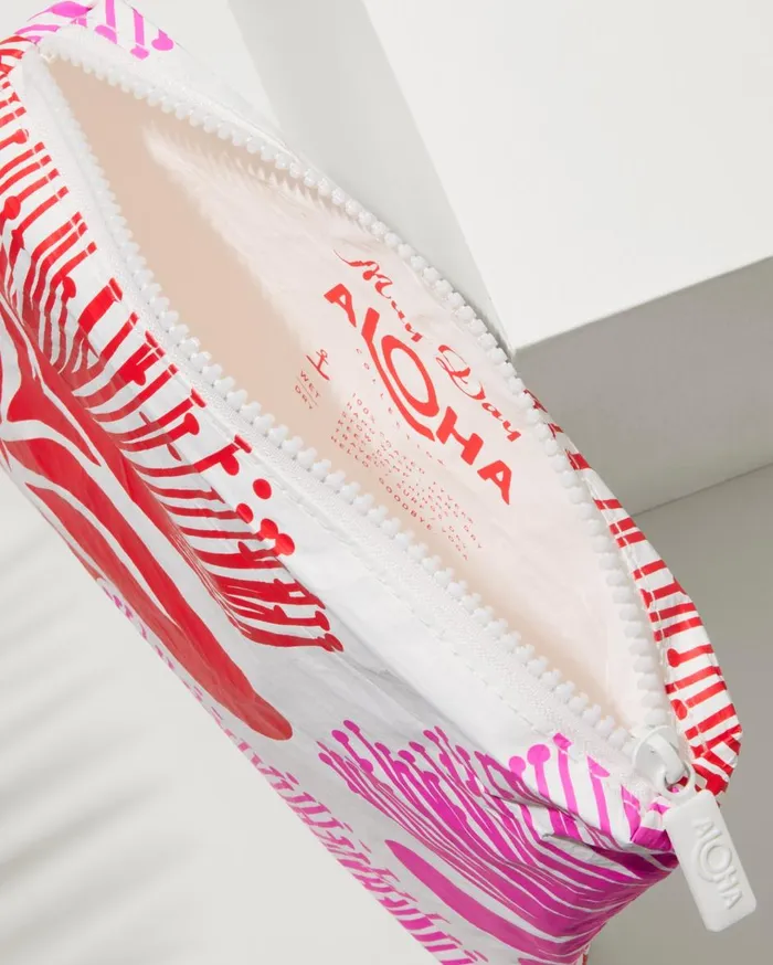Tommy Bahama Aloha Collection Bi 039Ohi039a Lehua Small Pouch Crimson WomenBeach and Home Luggage and Travel Tommy Bahama Aloha Collection Bi 039Ohi039a Lehua Small Pouch Crimson WomenBeach and Home Luggage and Travel
