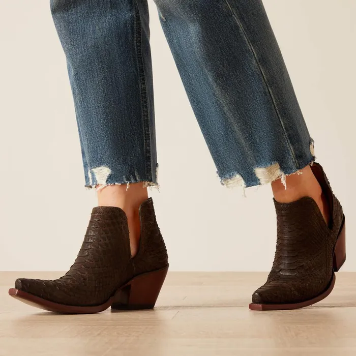 Ultra High Rise Tomboy Straight Jean Moana Women Ariat Denim Ultra High Rise Tomboy Straight Jean Moana Women Ariat Denim