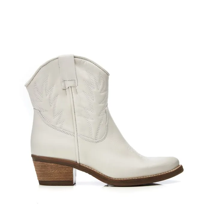 White Boots Women Moda In Pelle Bettsie Off White Leather