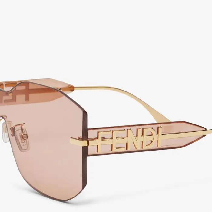 Woman Pink Shield Sunglasses Pink Fendi Sunglasses