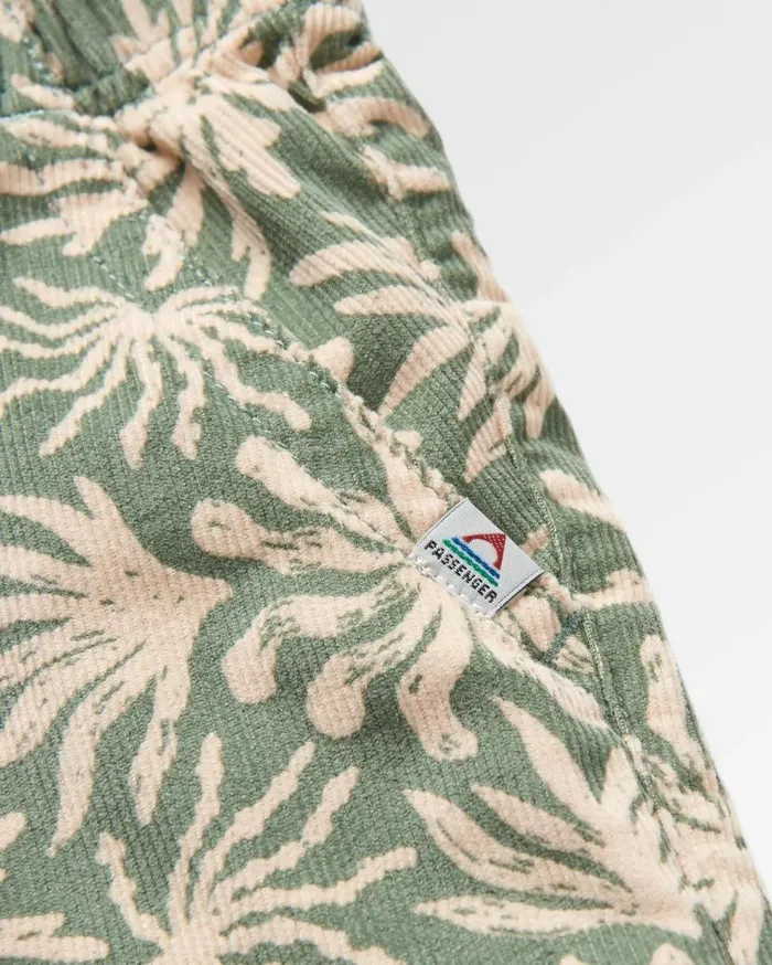 Women Bottoms Passenger Santosa 20 Organic Cotton Cord Short Seaweed Pistachio Seaweed Pistachio