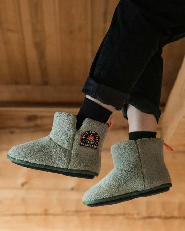 Women Footwear Passenger Hideaway Hut Slipper Pistachio Pistachio