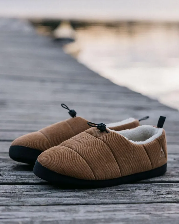 Women Footwear Passenger Recharge Corduroy Hut Slipper Coconut Coconut