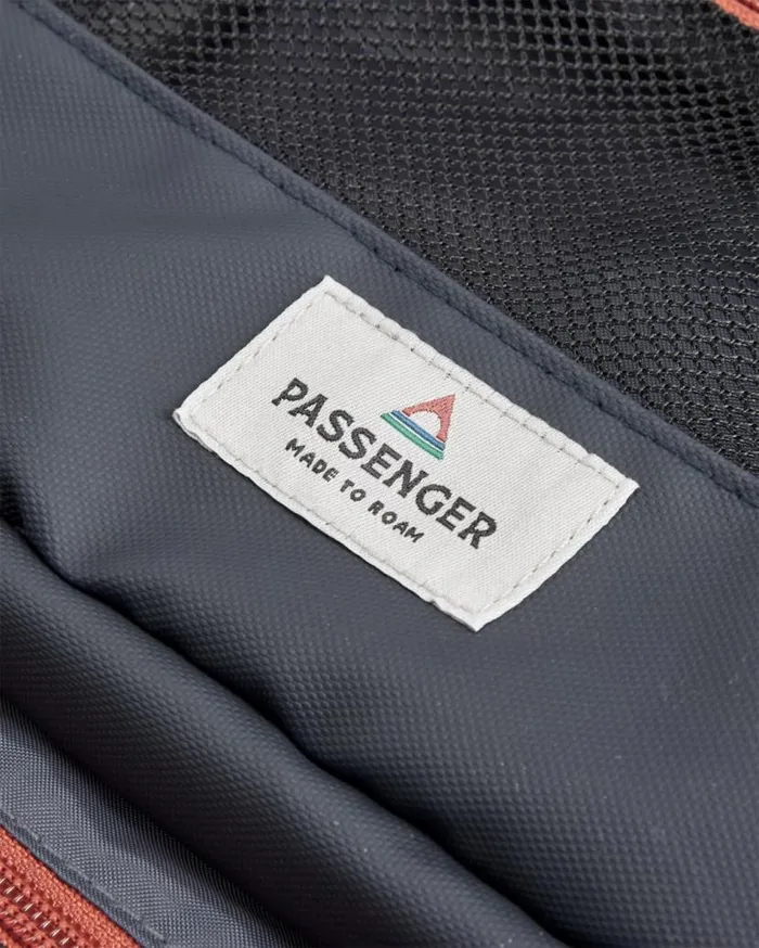 WomenMen Backpacks and Bags Passenger Drop Recycled Wash Kit Charcoal Charcoal