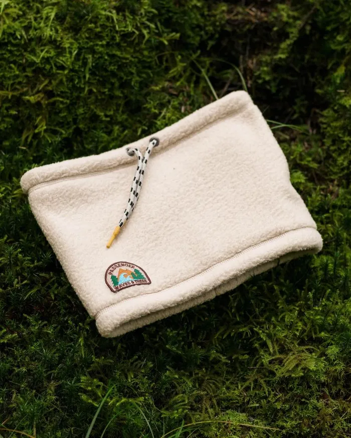 WomenMen Scarves and Neckwear Passenger Mulled Sherpa Fleece Snood Oatmeal Oatmeal