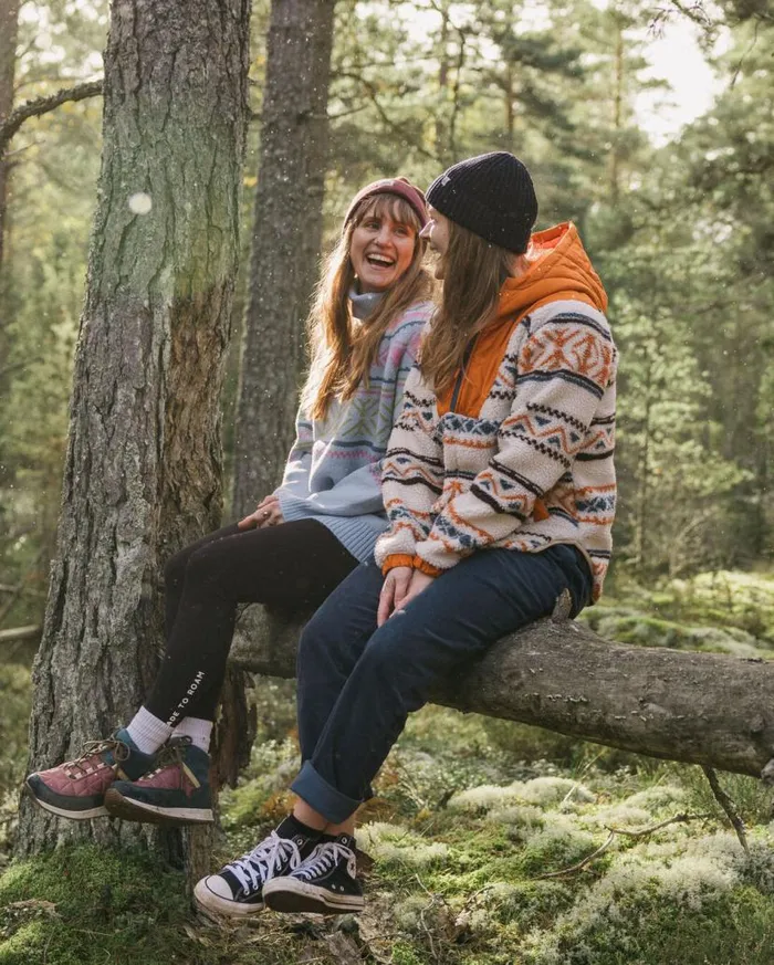 Women Tops Passenger Beaumont Recycled Sherpa Hooded Fleece Homespun Stripe Sunrise Orange Homespun Stripe Sunrise Orange