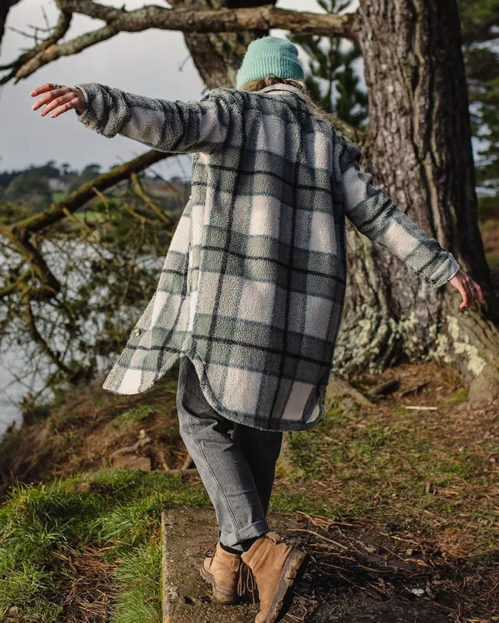 Women Tops Passenger Cloudy Recycled DeepPile Sherpa Fleece Shirt Pistachio Check Pistachio Check
