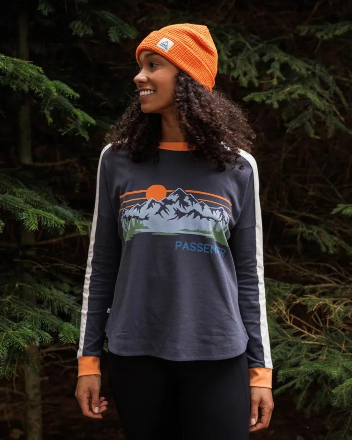 Women Tops Passenger Hilltop Organic Cotton LS TShirt Charcoal Charcoal