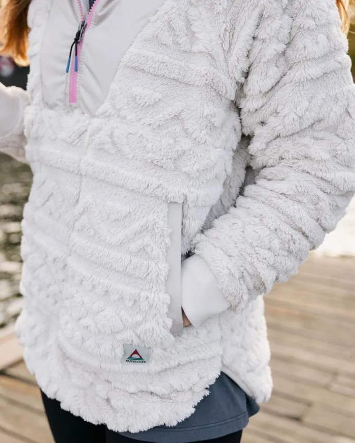 Women Tops Passenger Holistic Sherpa Hooded Fleece Vintage White Vintage White